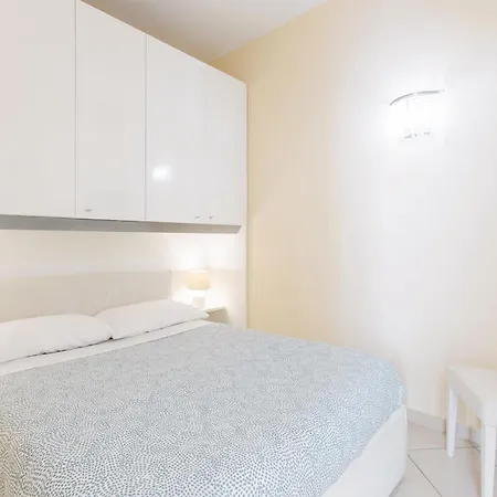 Casa In Centro - 300mt Da Ariston E Pista Ciclabile 아파트 *